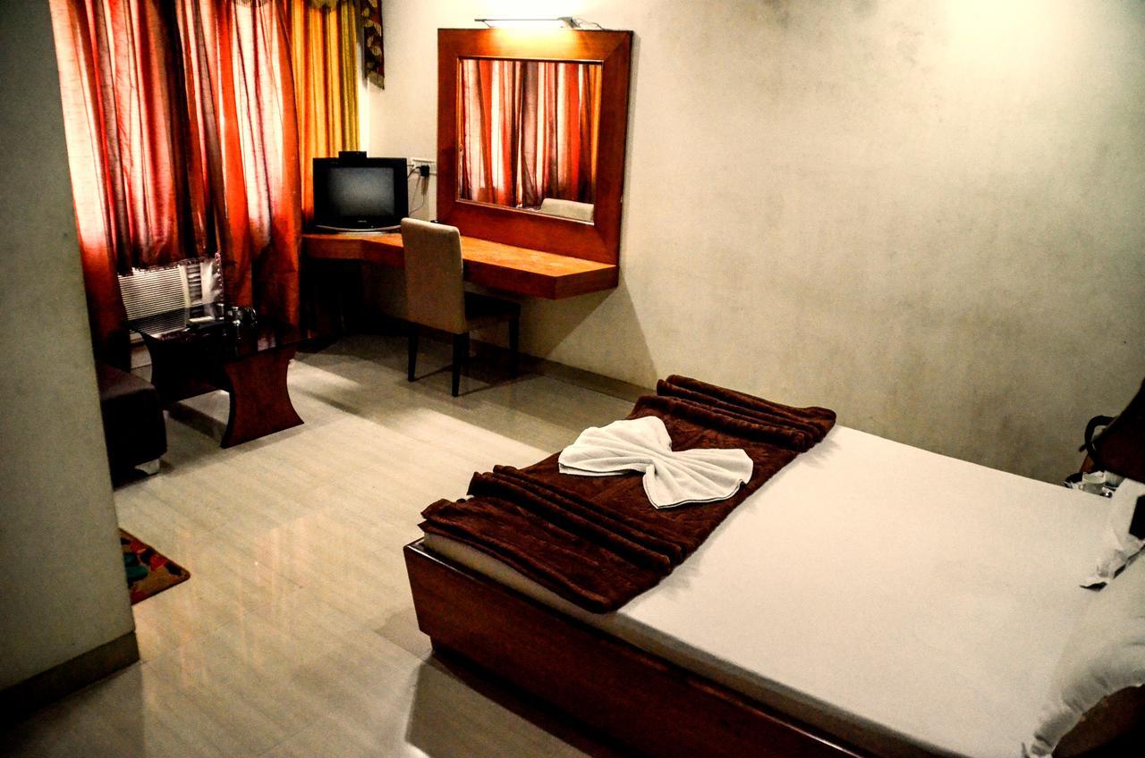 Hotel Aryan Jharsuguda Exterior photo